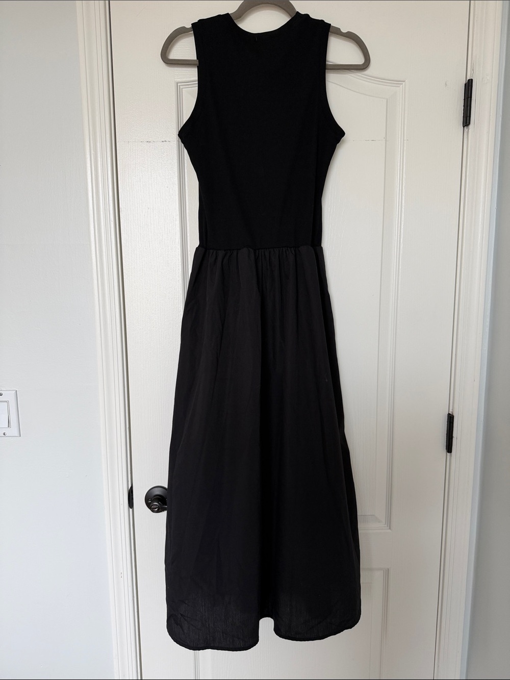 White Closet Sleeveless Black Maxi Dress - Picture 6 of 6